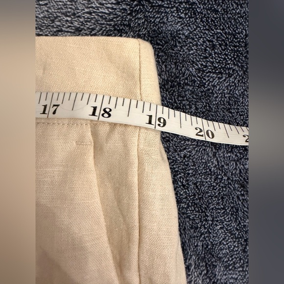 NWOT JCrew Factory Elastic-back linen-blend pleated short - Picture 3 of 4